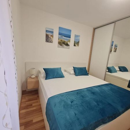Apartman "Flower Garden" Ražanac Exterior foto